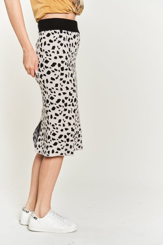 Kilah Plus Size Animal Print Sweater Skirt side view showing stretchy knit fit.