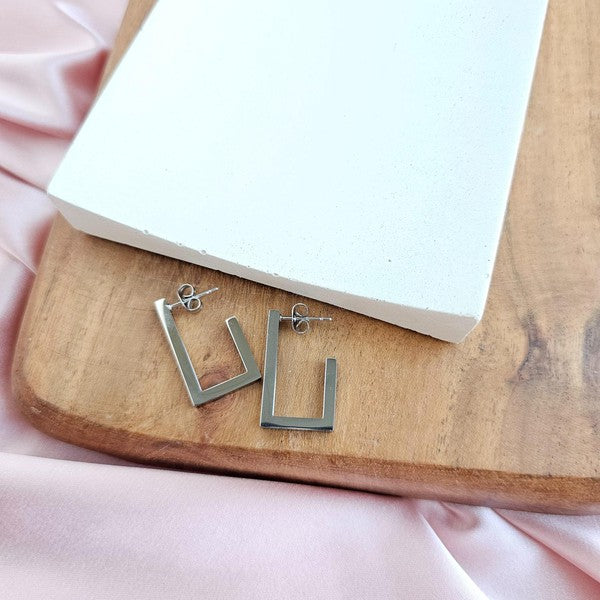 Goldi Luxe Silver Square Hoops – Unique Design, Stainless Steel