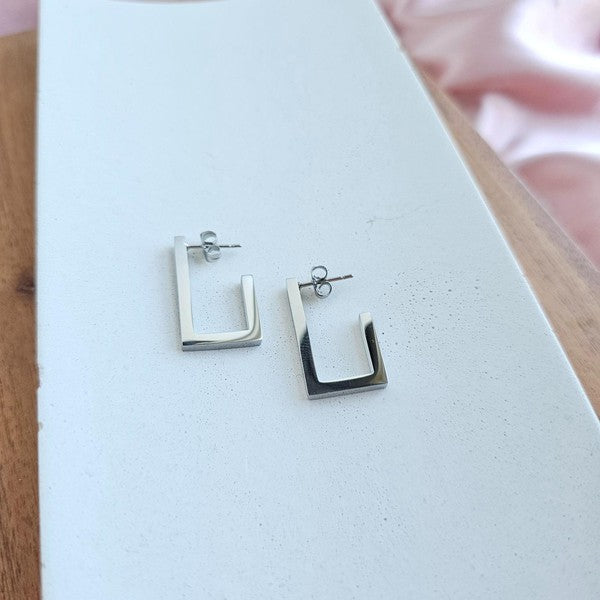 Goldi Luxe Silver Square Hoops – Unique Design, Stainless Steel