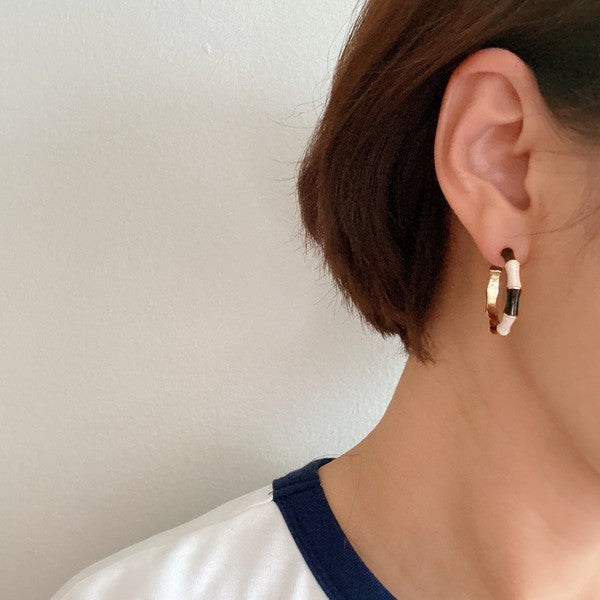 Small Bamboo Hoop Earrings – Color Block Design in Black & White