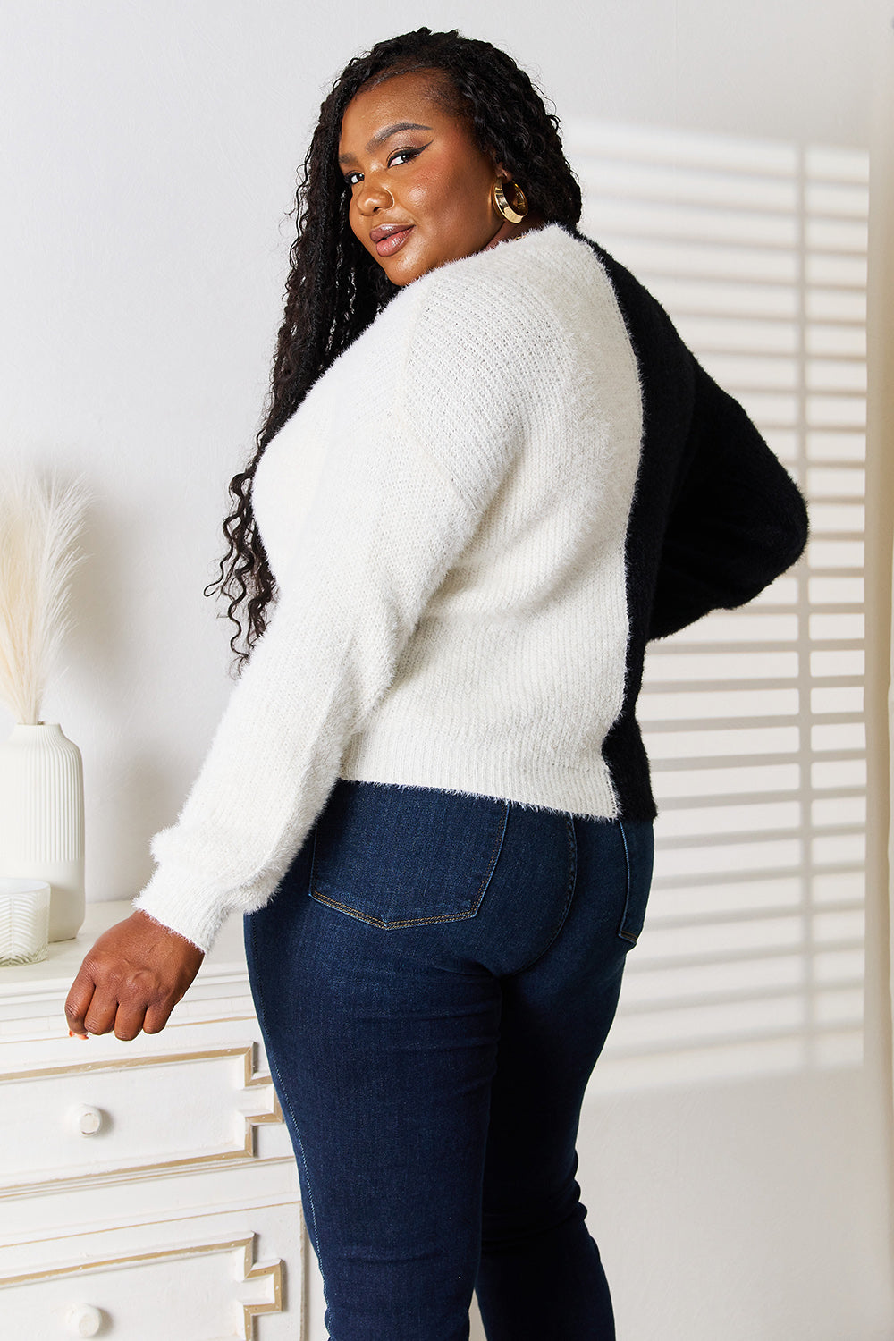 Plus size side view of Nevis Contrast Cardigan, showing slimming contrast lines and button front closure.