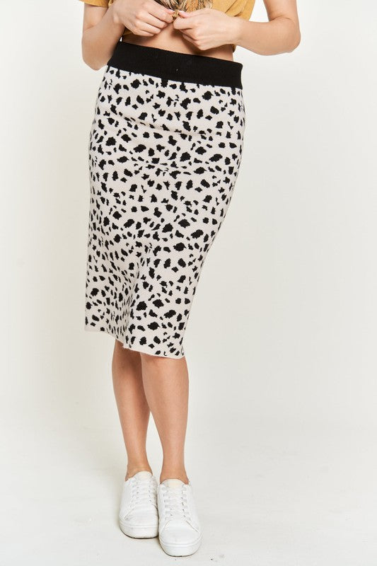 Kilah Plus Size Animal Print Sweater Skirt with stretch fit and ribbed waistband.