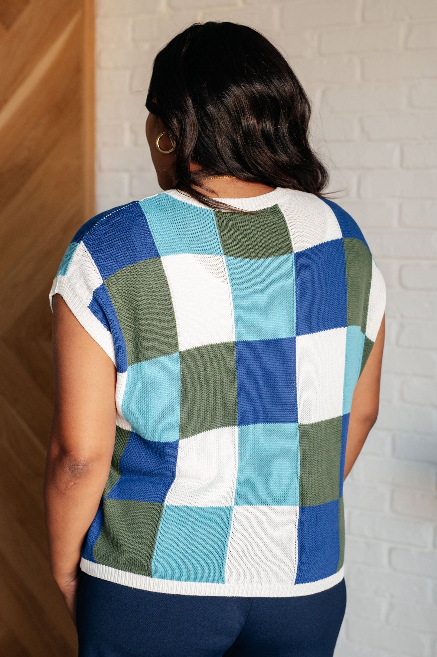 Back view plus size Darlene Sleeveless Sweater, trendy checkered knit, flattering sleeveless muscle tee fit.