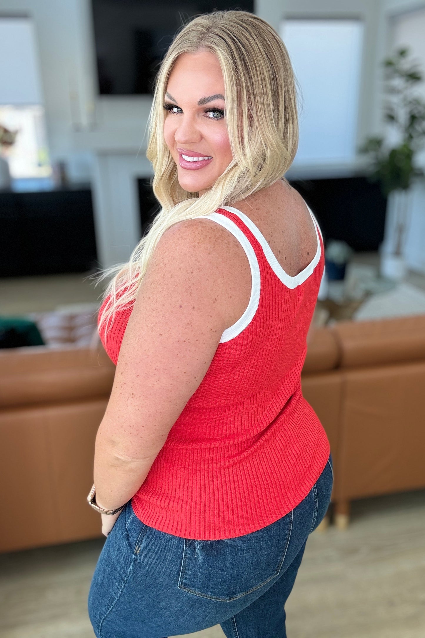 Back view of plus size Chandler ribbed knit red tank top with contrast trim.