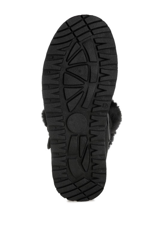 Black Linka Snow Boots with plush insole and durable round toe winter construction.