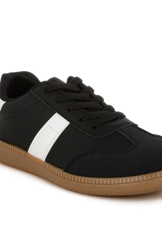 Close Up view of Rag Company Joelle sneakers in black faux leather and microfiber finish.