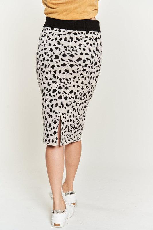 Kilah Plus Size Animal Print Sweater Skirt back view with slit detail.
