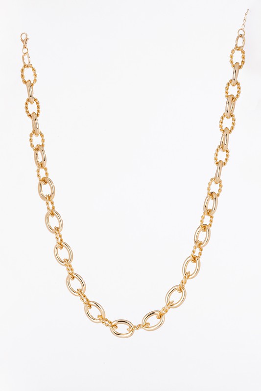 Tera Bold Chain Necklace In Gold