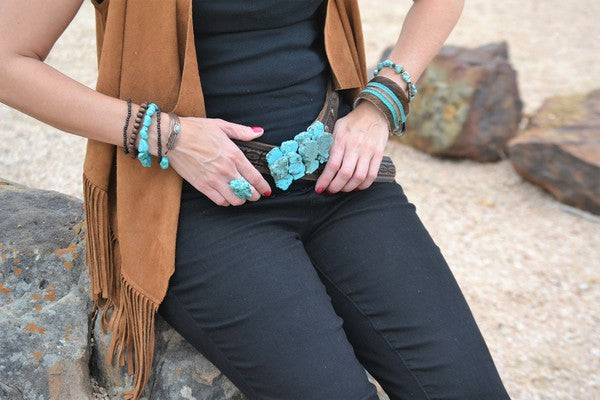 Chunky silver-plated cuff ring featuring a bold turquoise stone ranging from 25mm to 40mm, with an adjustable fit and handcrafted design.