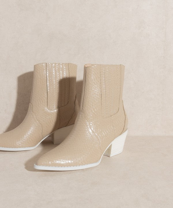 Dawn Paneled Western Bootie By Oasis Society