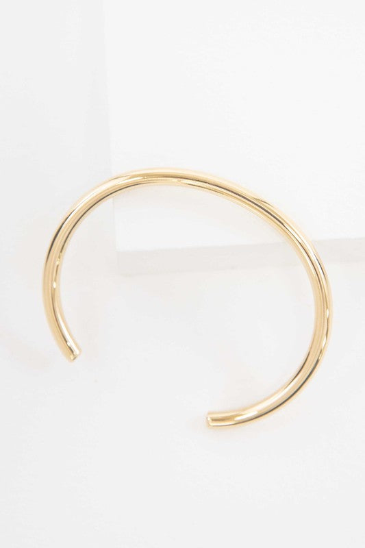 Xeni Solid Bar Cuff Bracelet