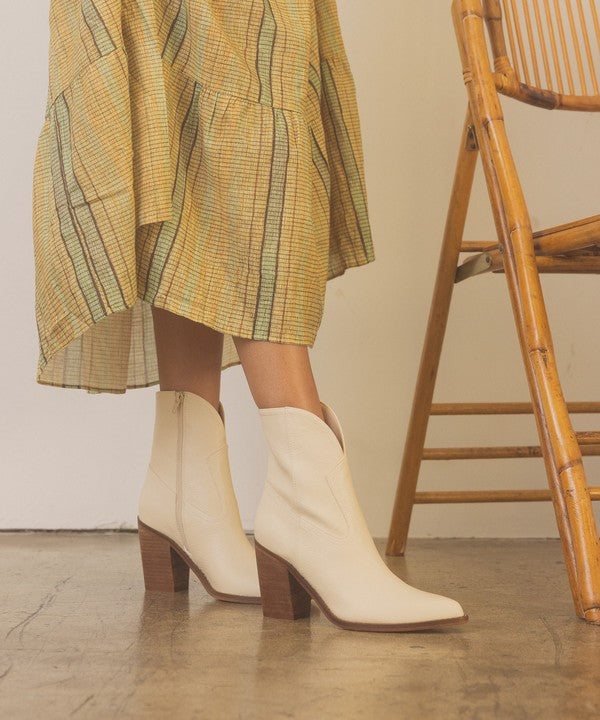 Harmony Two Panel Western Booties By Oasis Society