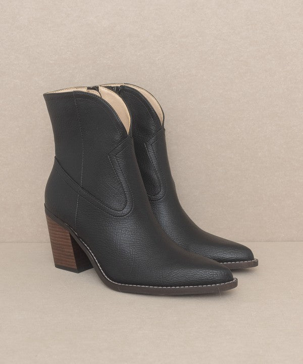 Harmony Two Panel Western Booties By Oasis Society