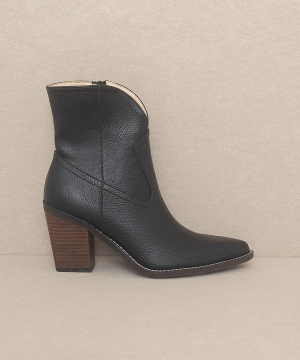 Harmony Two Panel Western Booties By Oasis Society