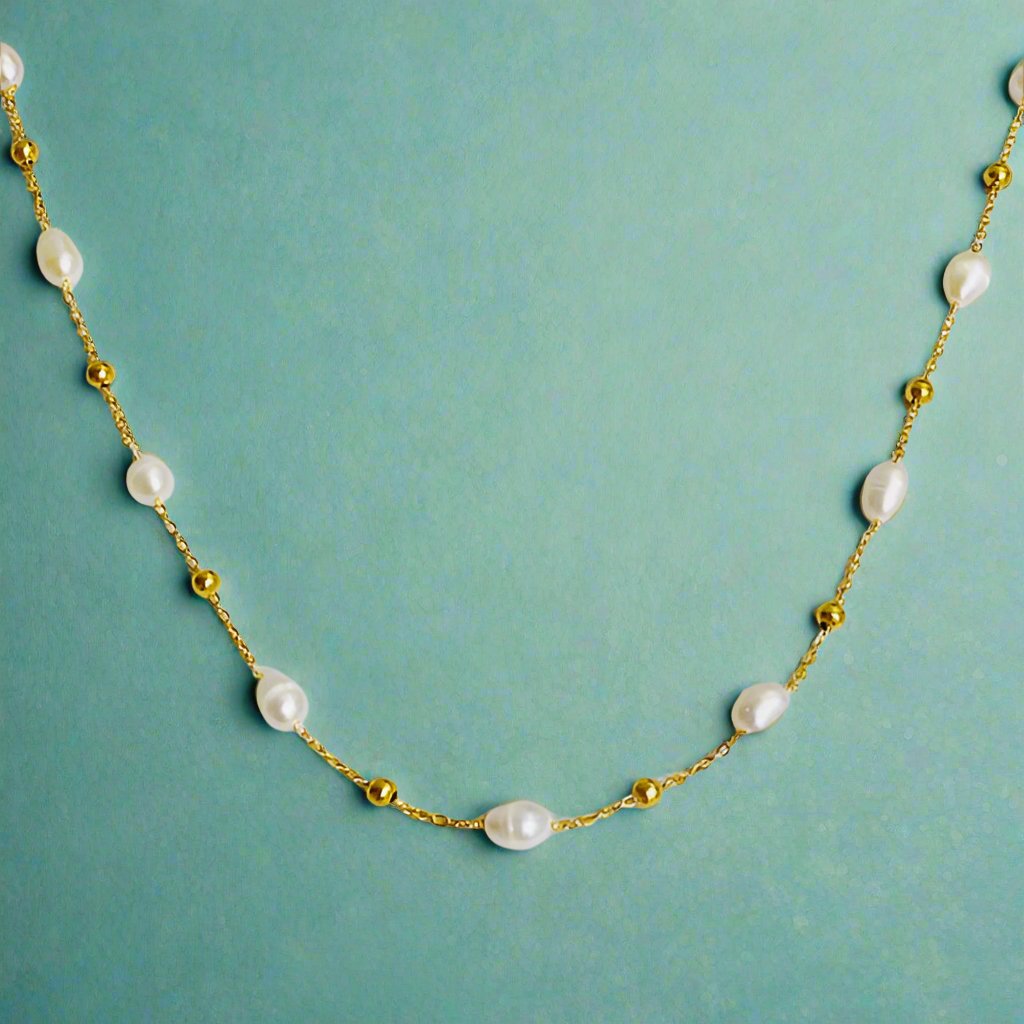 Julia Freshwater pearl Necklace