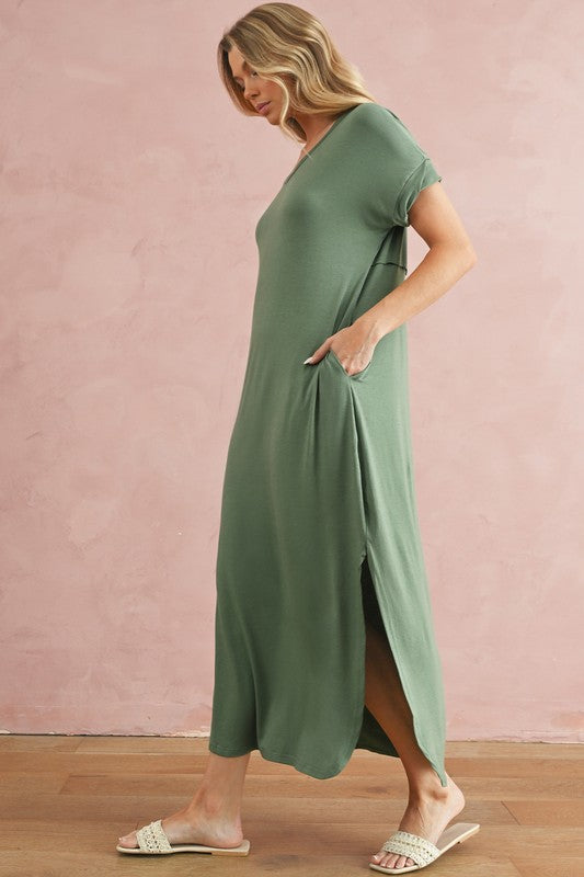 Zola V-Neck Hidden Pocket Splits Maxi T-shirt Dress