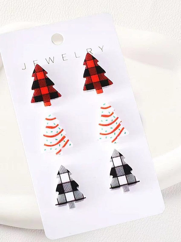 Charming 3 pack with two plaid Christmas tree earrings and a Christmas tree cake design. Ideal for spreading holiday cheer with every wear.