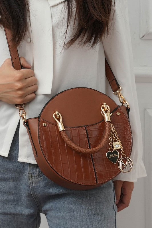 Woman wearing cognac Nobella Croco Crossbody MKF Collection by Mia K. in crossbody style.