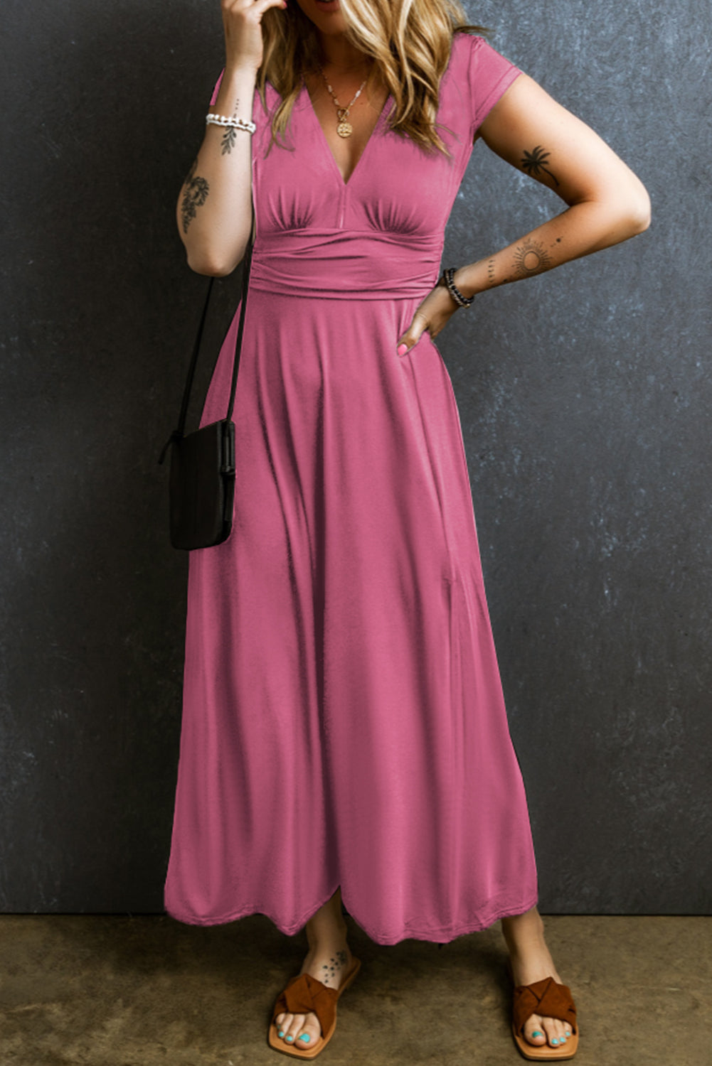 Sequoia V-Neck Short Sleeve Dress In Black/ Mauve