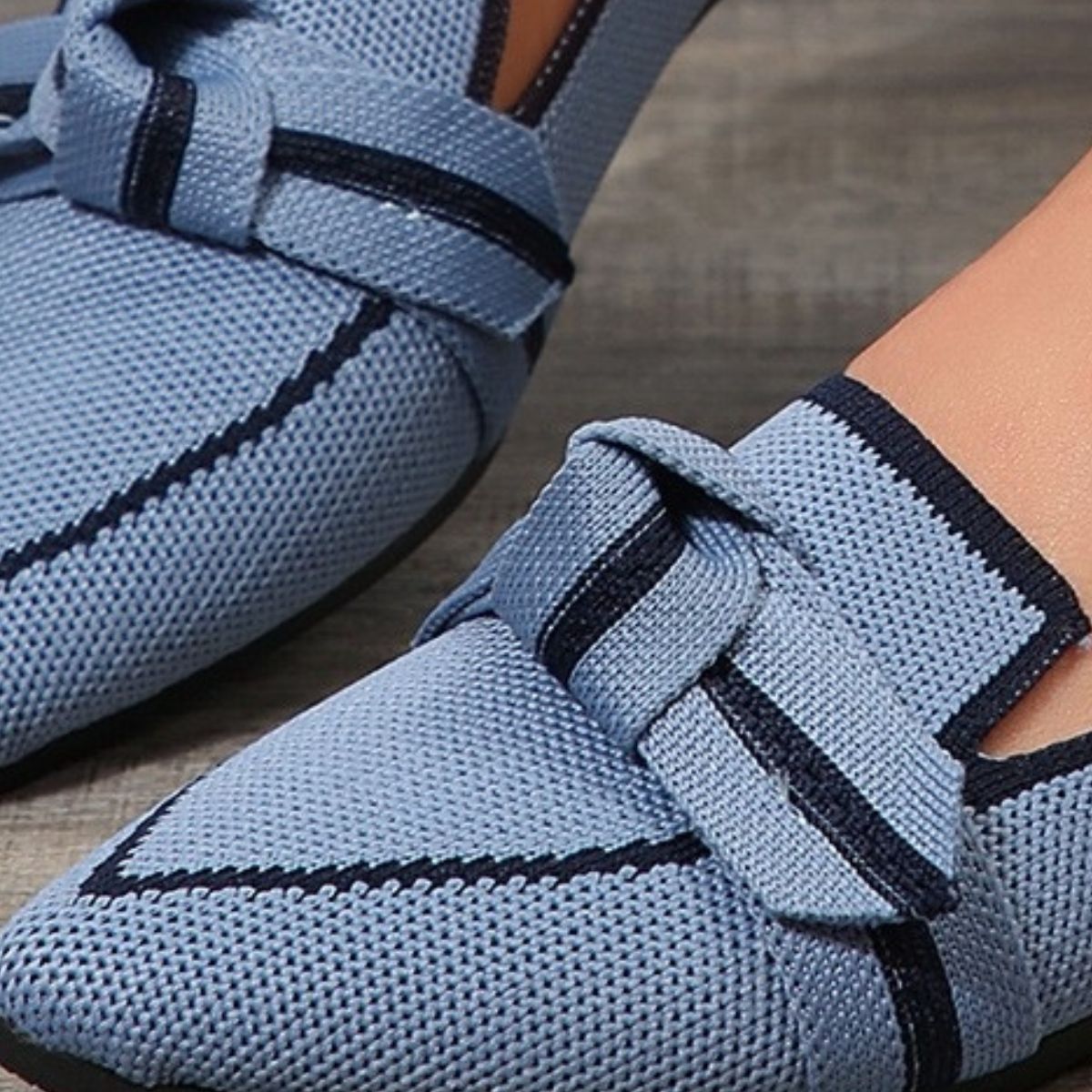 Brie Bow Contrast Trim Point Toe Loafers