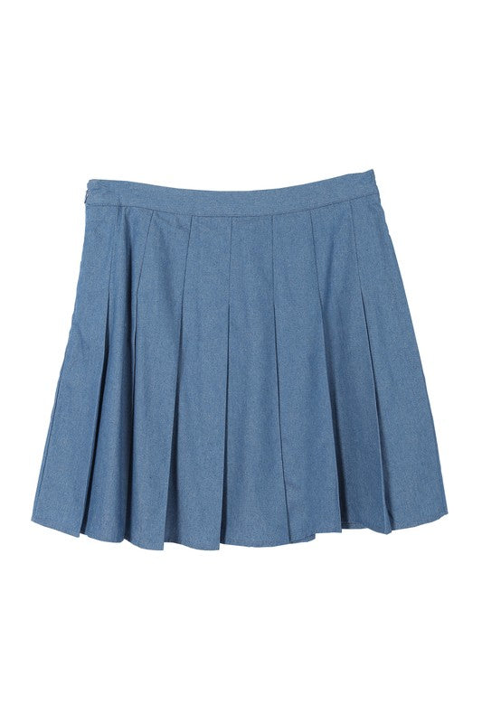 Blue high-waist, pleated, mini tennis skirt, with back zipper closure.