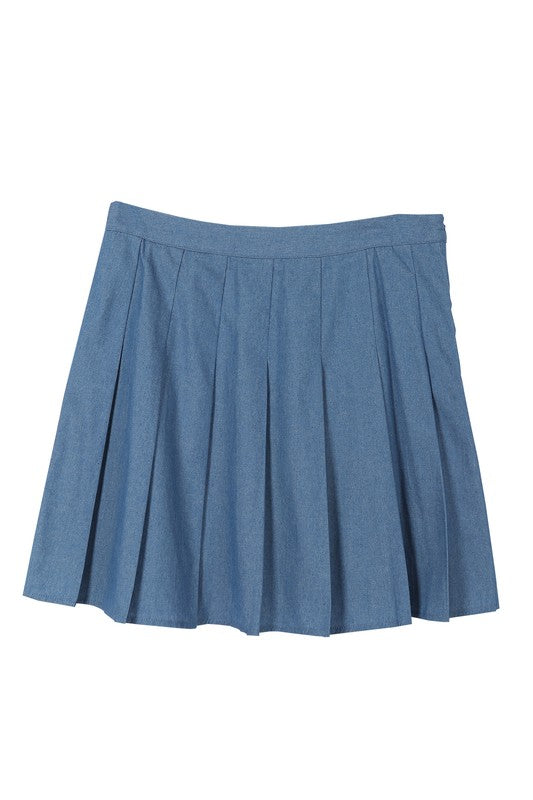 Blue high-waist, pleated, mini tennis skirt, with back zipper closure.