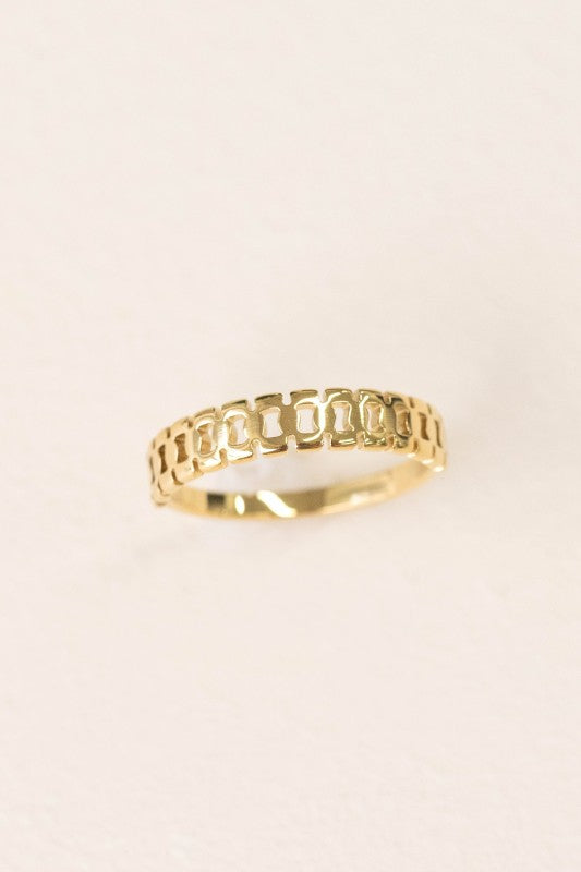 Bridge Ring gold plated chain-link band, front view showing polished detail