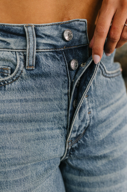 Detail shot of Ciera High Waist Rigid Magic Wilhelmina Baggy Jeans by Judy Blue button fly.