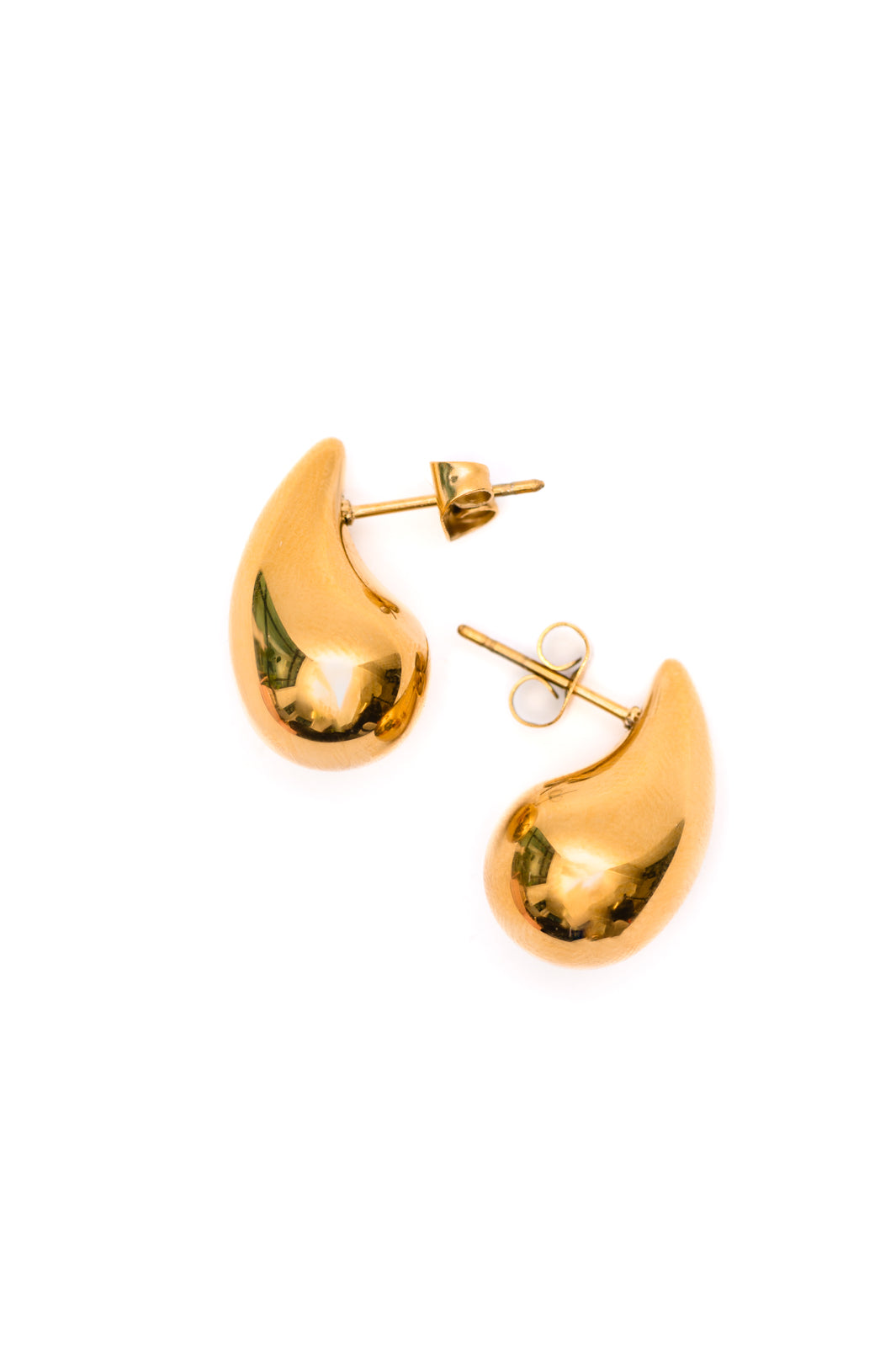 Teardrop Earrings in 18K gold-plated stainless steel, hypoallergenic and water-resistant . Features a butterfly push-back closure