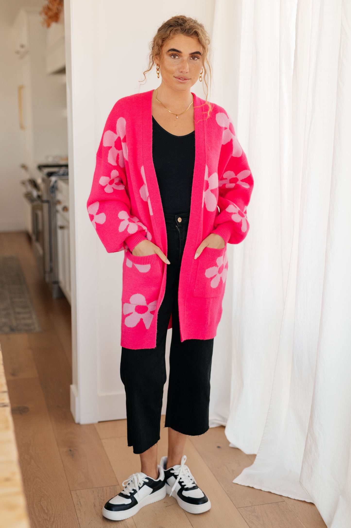 Miley Floral Cardigan in Pink