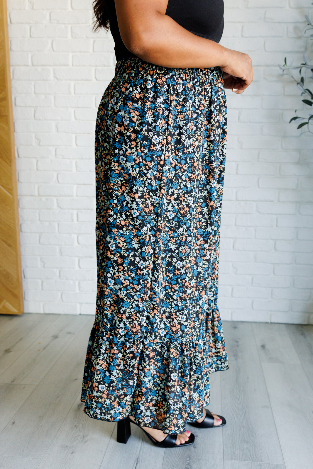 Dharma Floral V-Neck Crop and Skirt Set