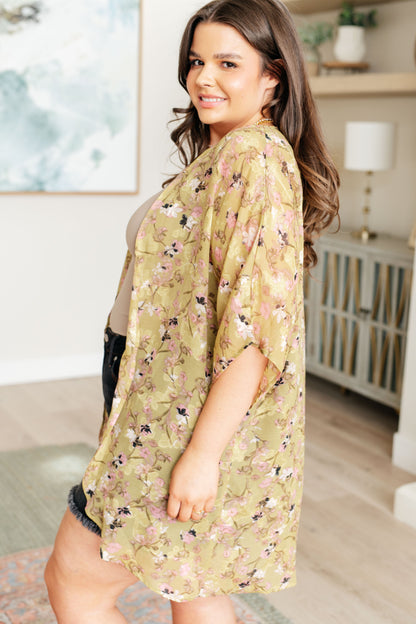 Plus size Ayla Kimono side pose, breezy batwing sleeves, open front design.