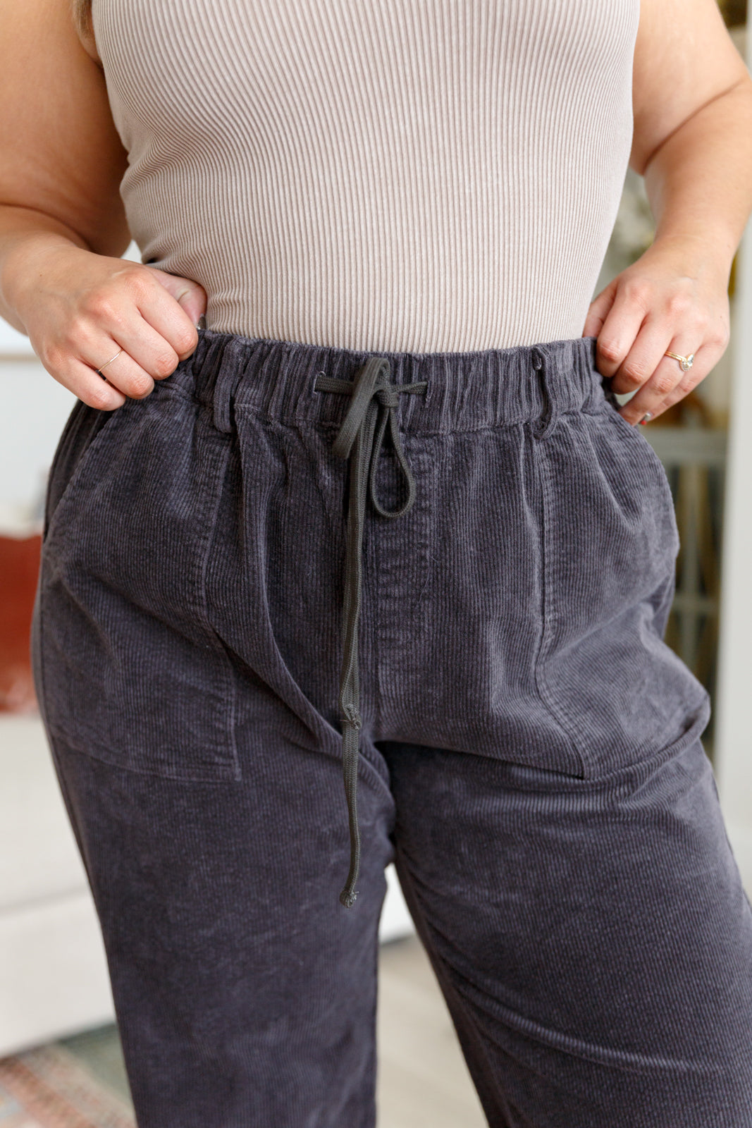 Yuki Corduroy Pants