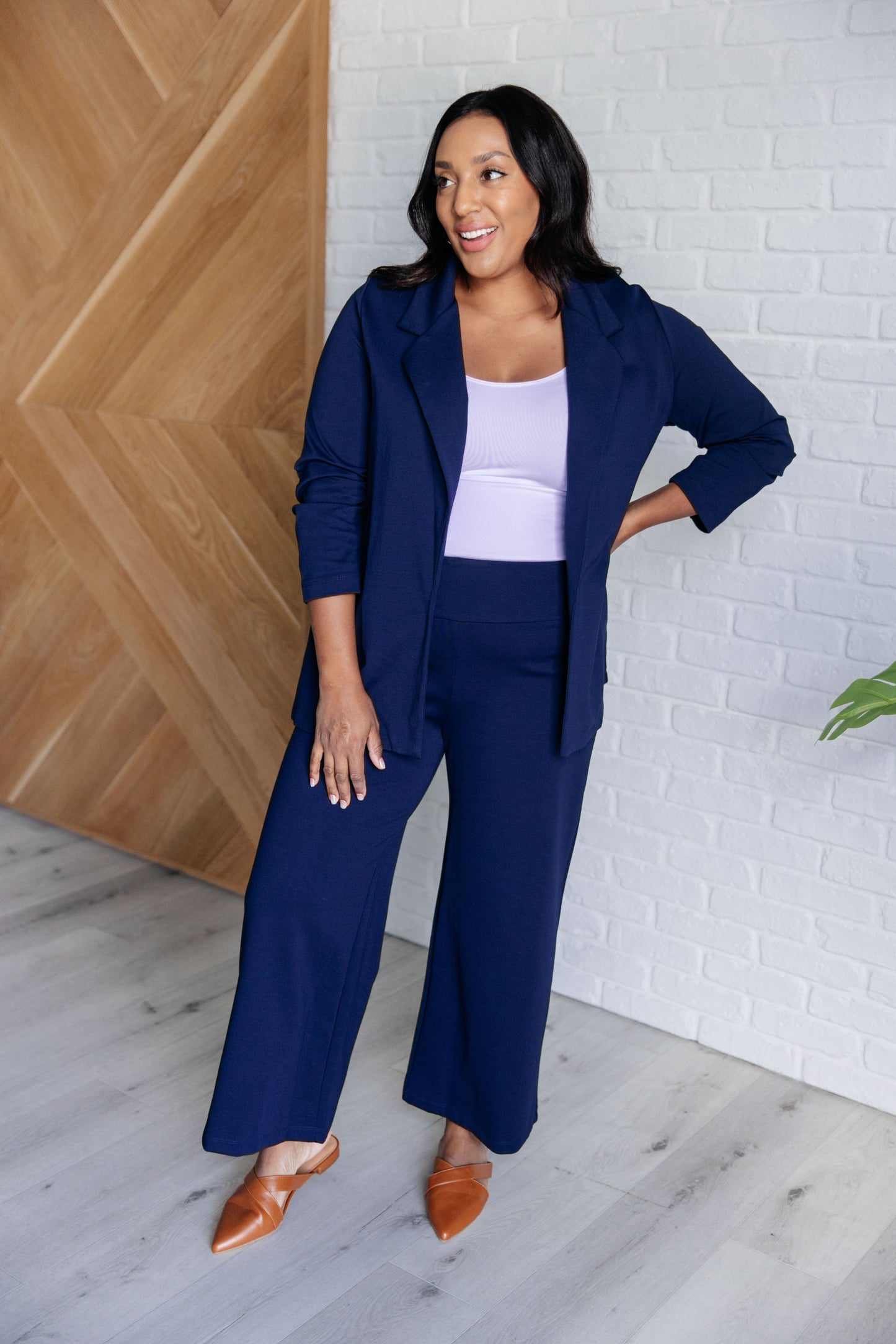 Emina Magic Wide Leg Crop Pants in Navy