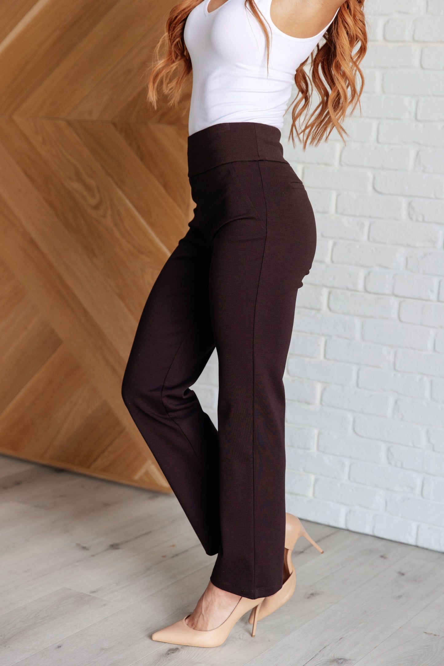 Rosita Magic Straight Pants in Chocolate