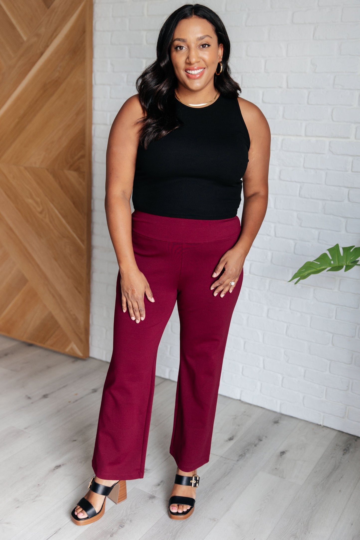 Rosita Magic Straight Pants in Wine