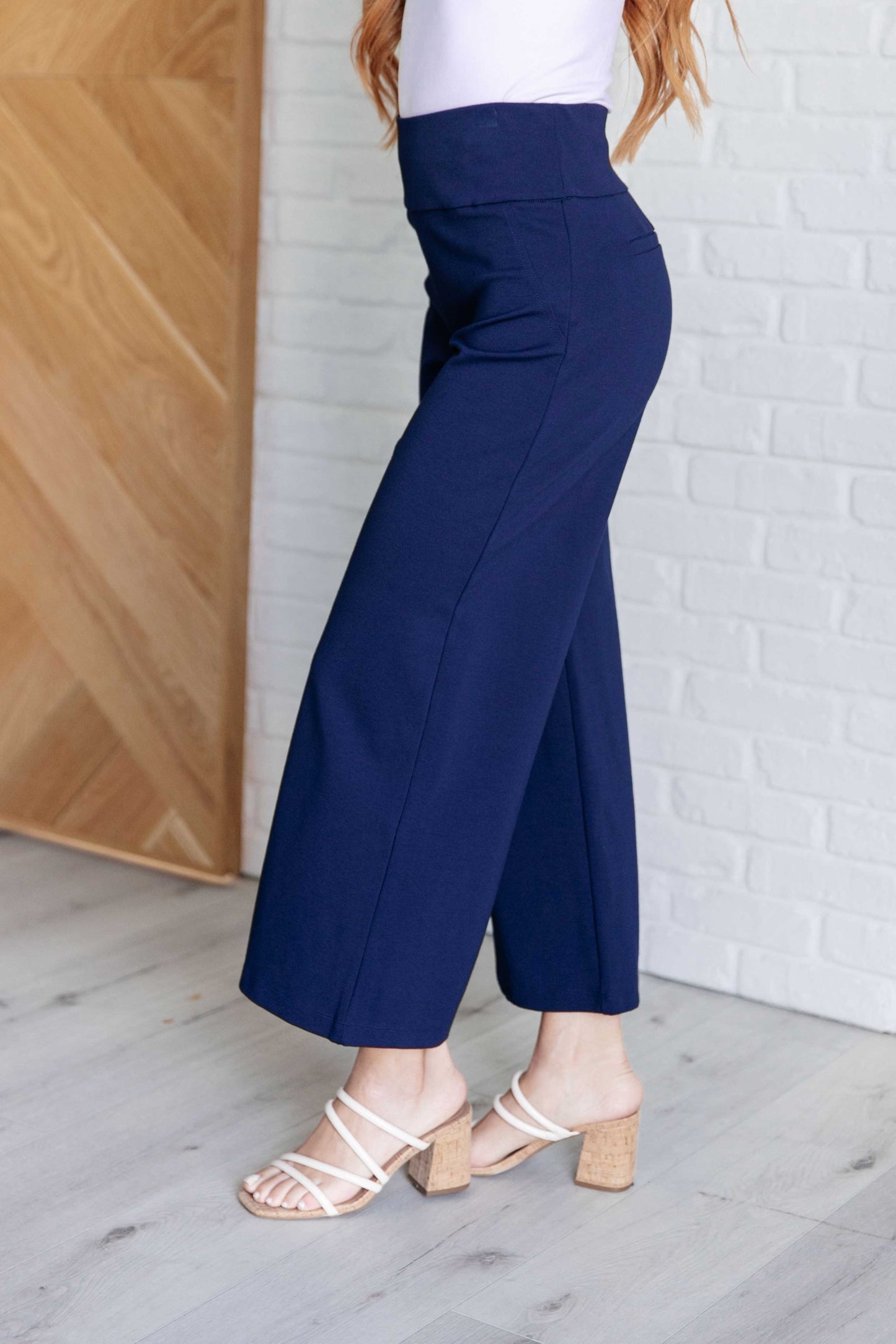 Emina Magic Wide Leg Crop Pants in Navy