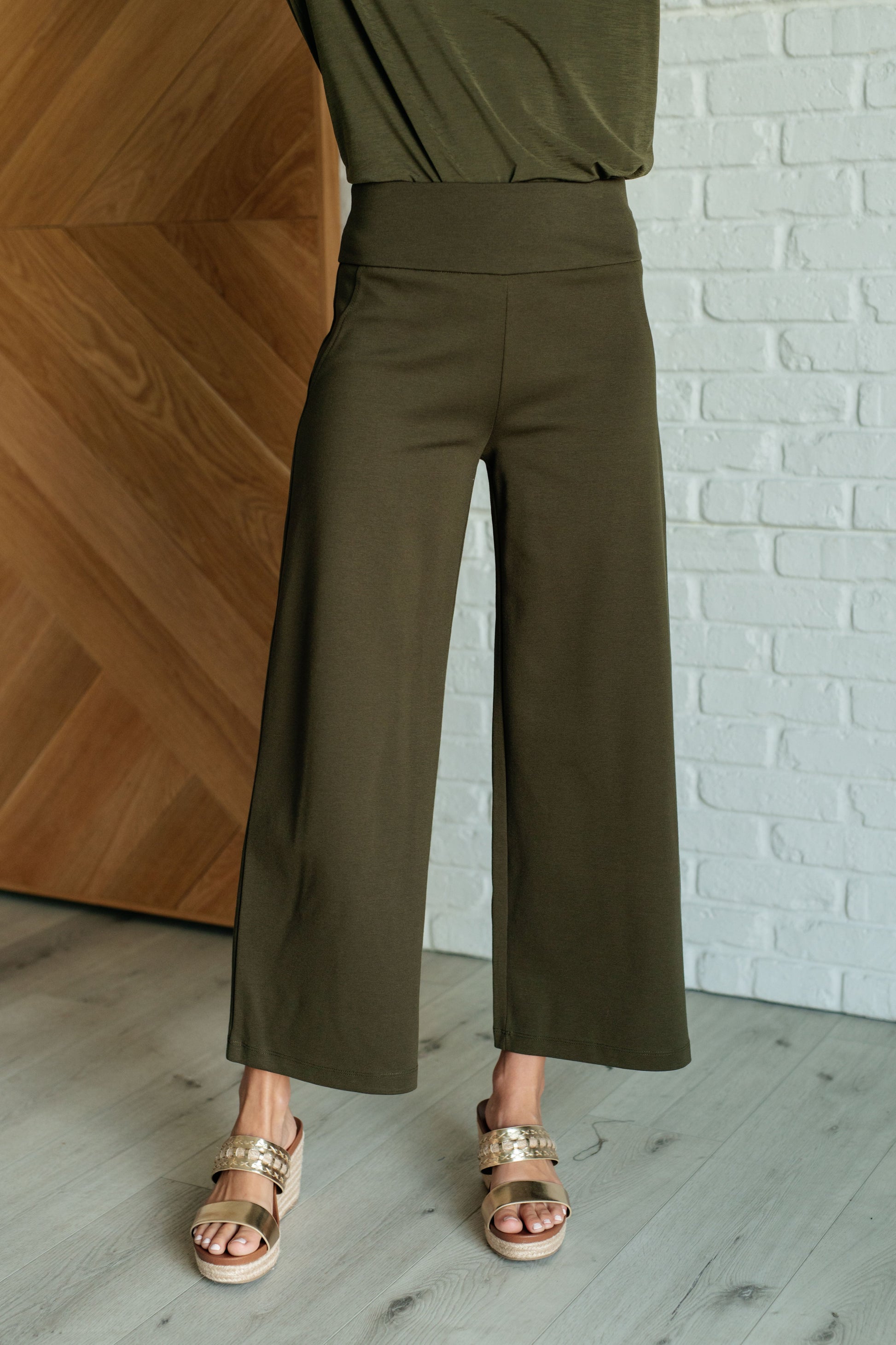 Emina Olive Wide Leg Crop Pants – High Rise Ponte Knit – Ginchy Girl
