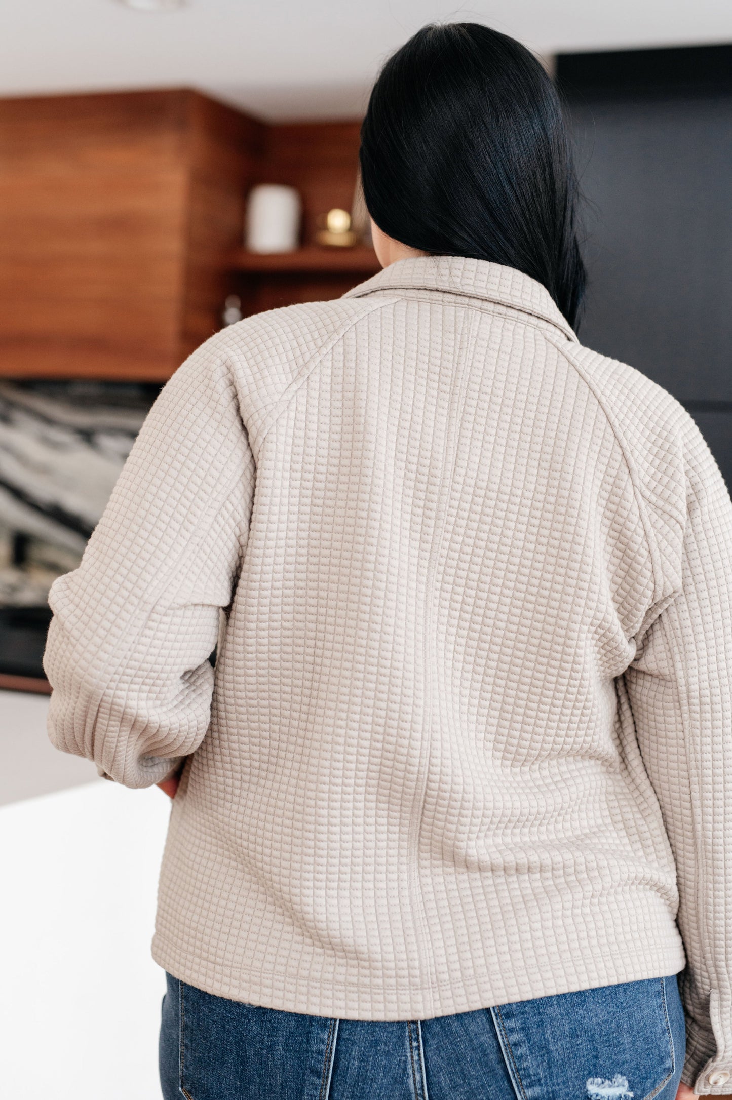 Back view of plus size Beste Quilted Texture Shacket with collared neckline detail.