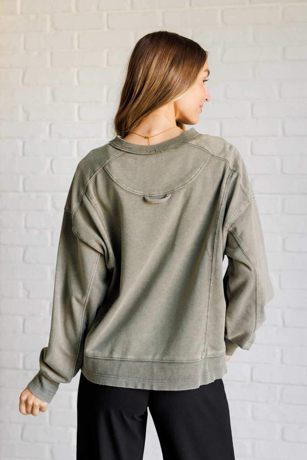 Drina Mineral Wash Crew Neck Pullover in Army Green