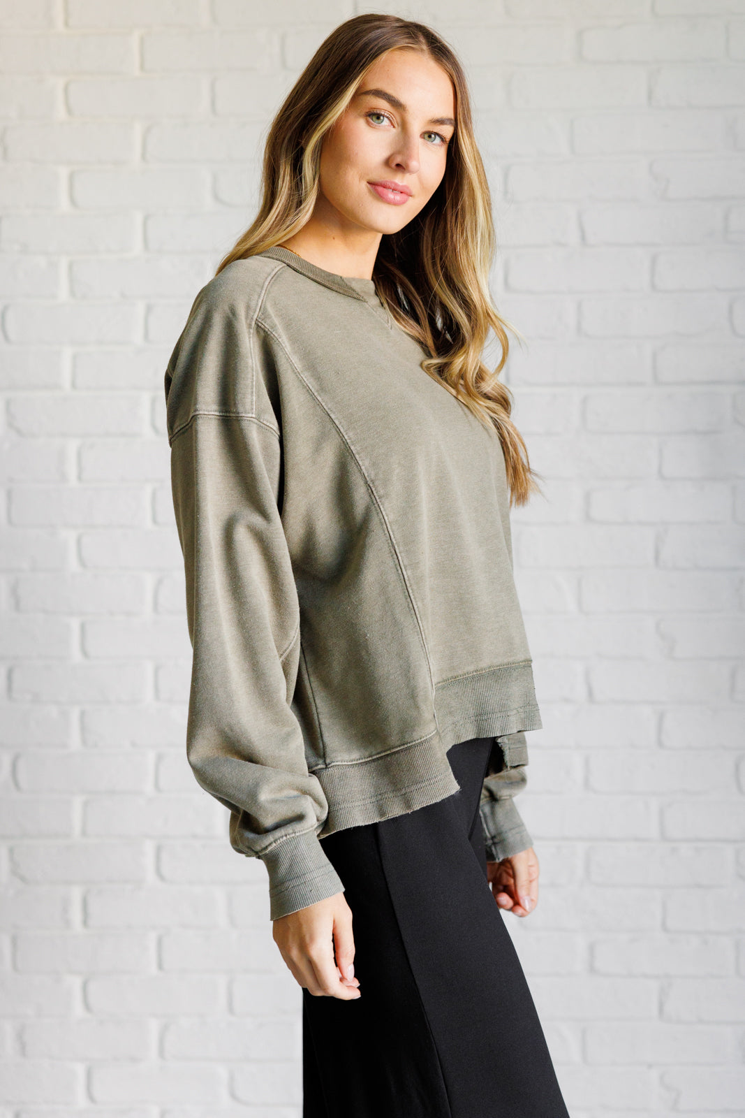 Drina Mineral Wash Crew Neck Pullover in Army Green