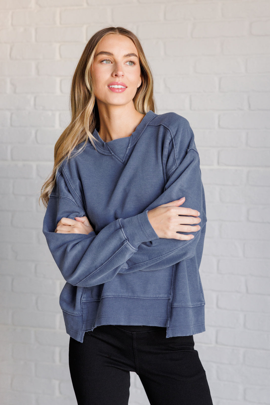 Drina Mineral Wash Crew Neck Pullover in Psychic