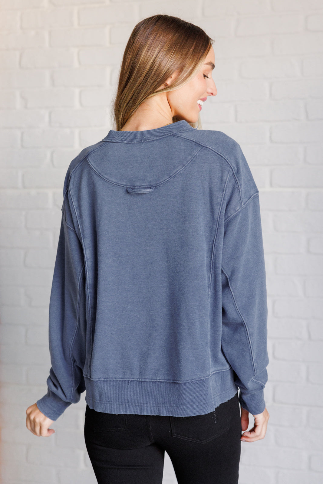 Drina Mineral Wash Crew Neck Pullover in Psychic