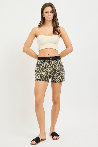 Casual outfit with leopard print high rise shorts for women.