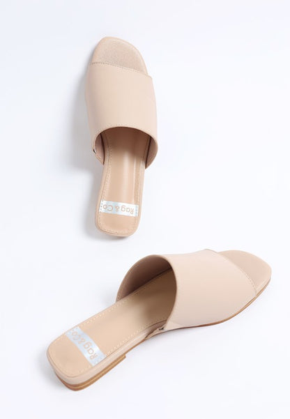 Detail shot of Shanon Slip-On Leather Flats in Beige cushioned insole.