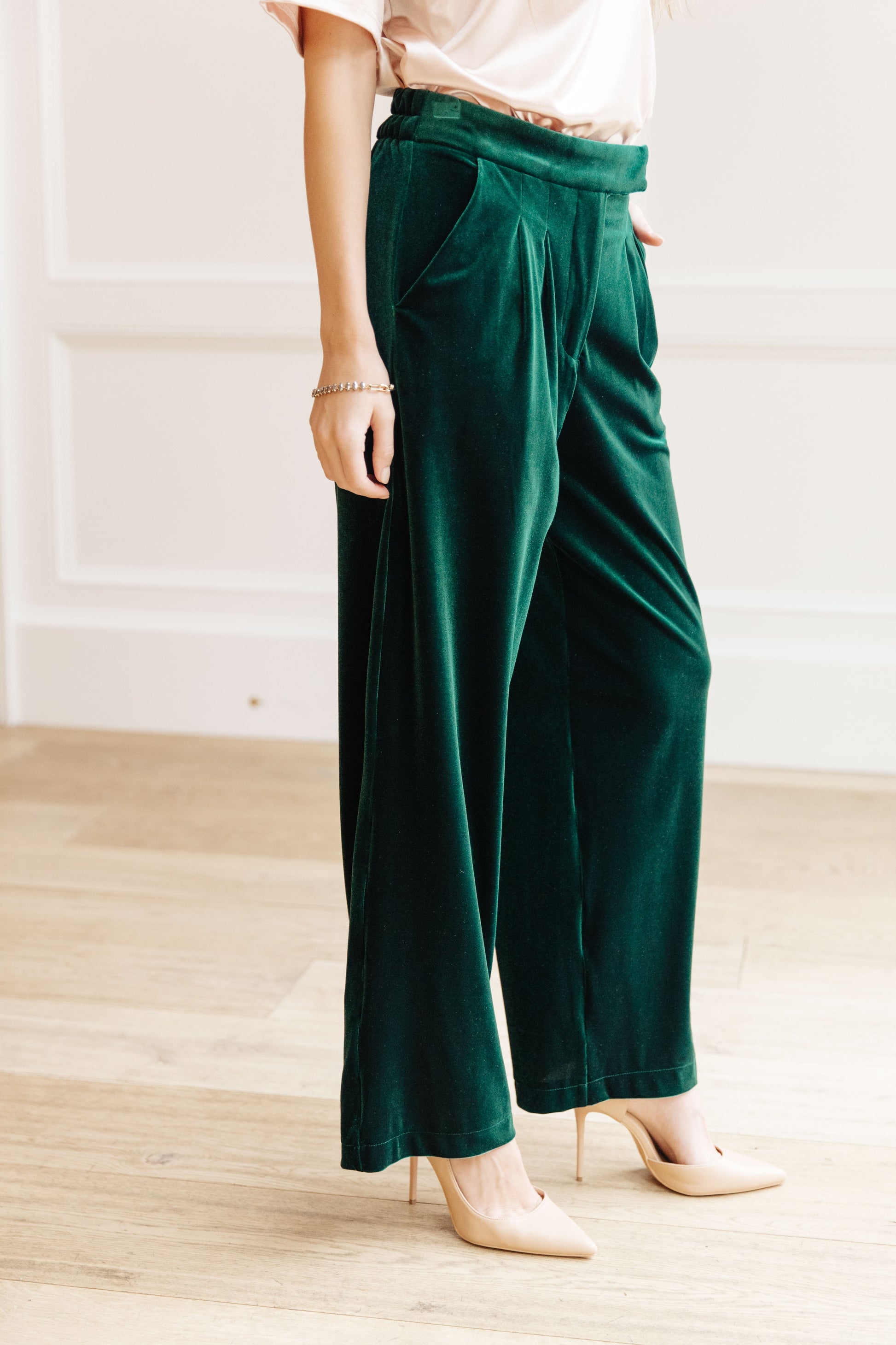 Velvet Elvis emerald wide-leg pants with zip fly and clasp – side view