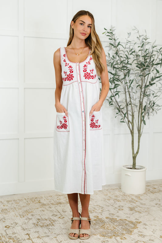 Front view of Wiley Petals Scoop Neck Dress in Off White – lightweight sleeveless summer dress with embroidered details and front buttons.