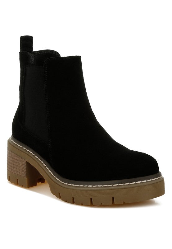Black suede Chelsea boots with chunky heel and round toe