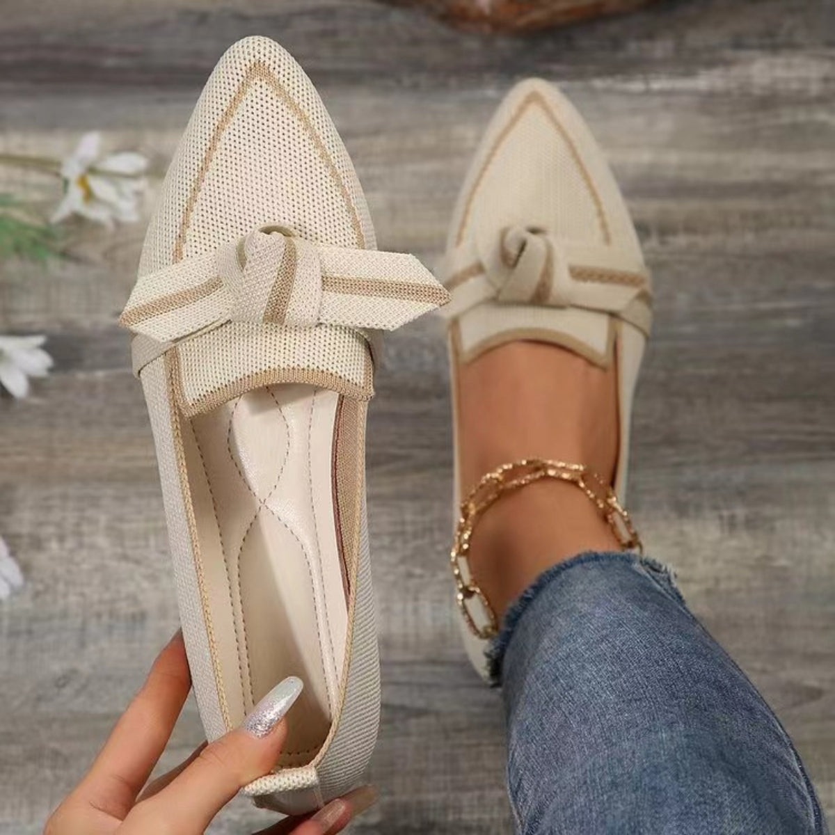 Brie Bow Contrast Trim Point Toe Loafers