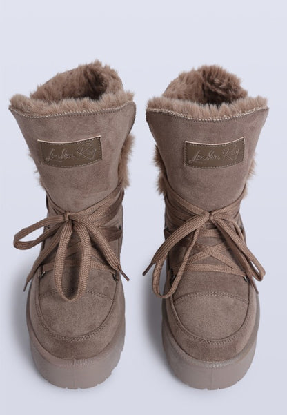 Top view of Taupe Noaya Chunky Faux Fur Snow Boots highlighting cushioned insole and fur lining.